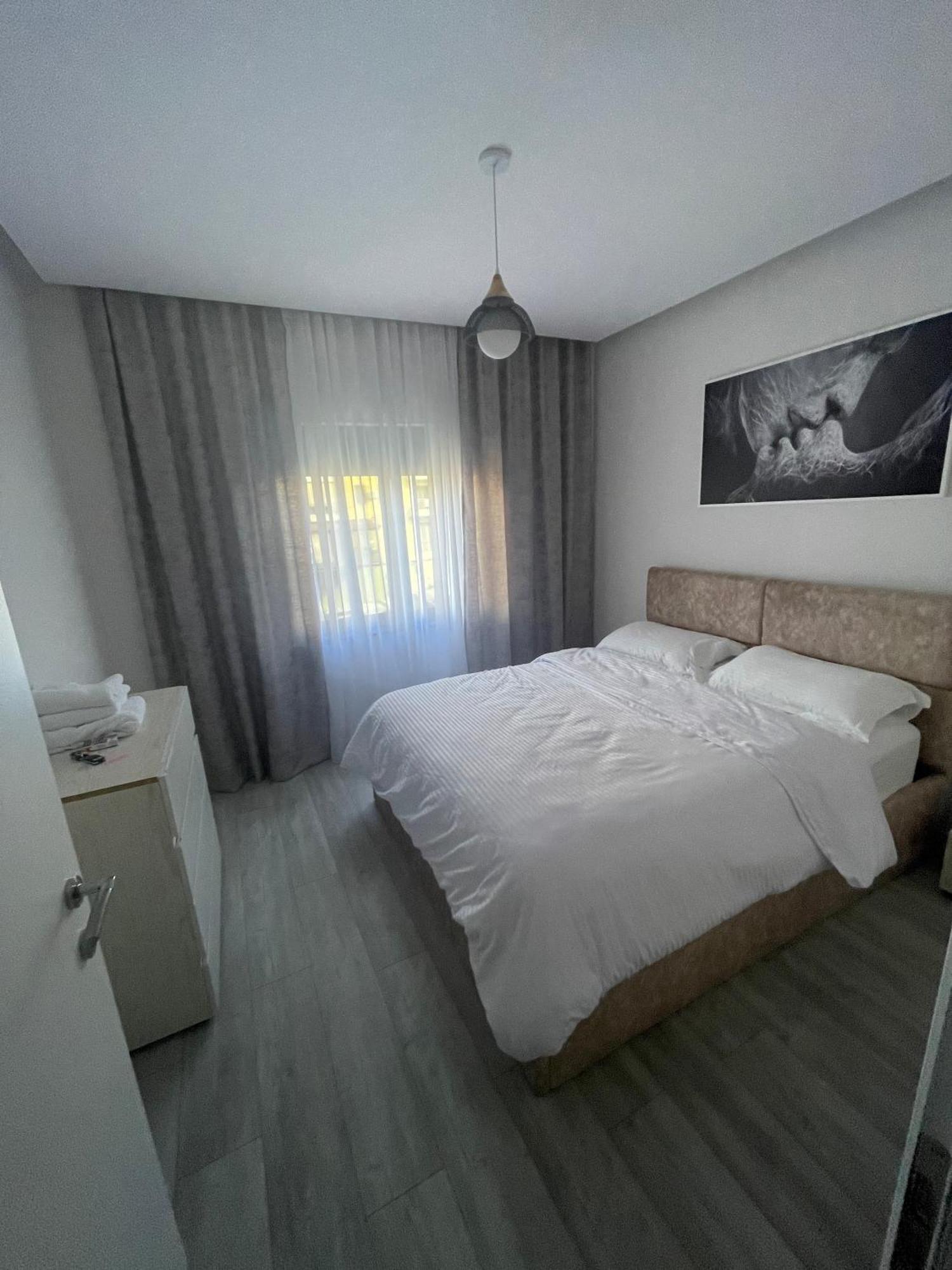 Lacasa-21 Dhjetori Тирана Экстерьер фото